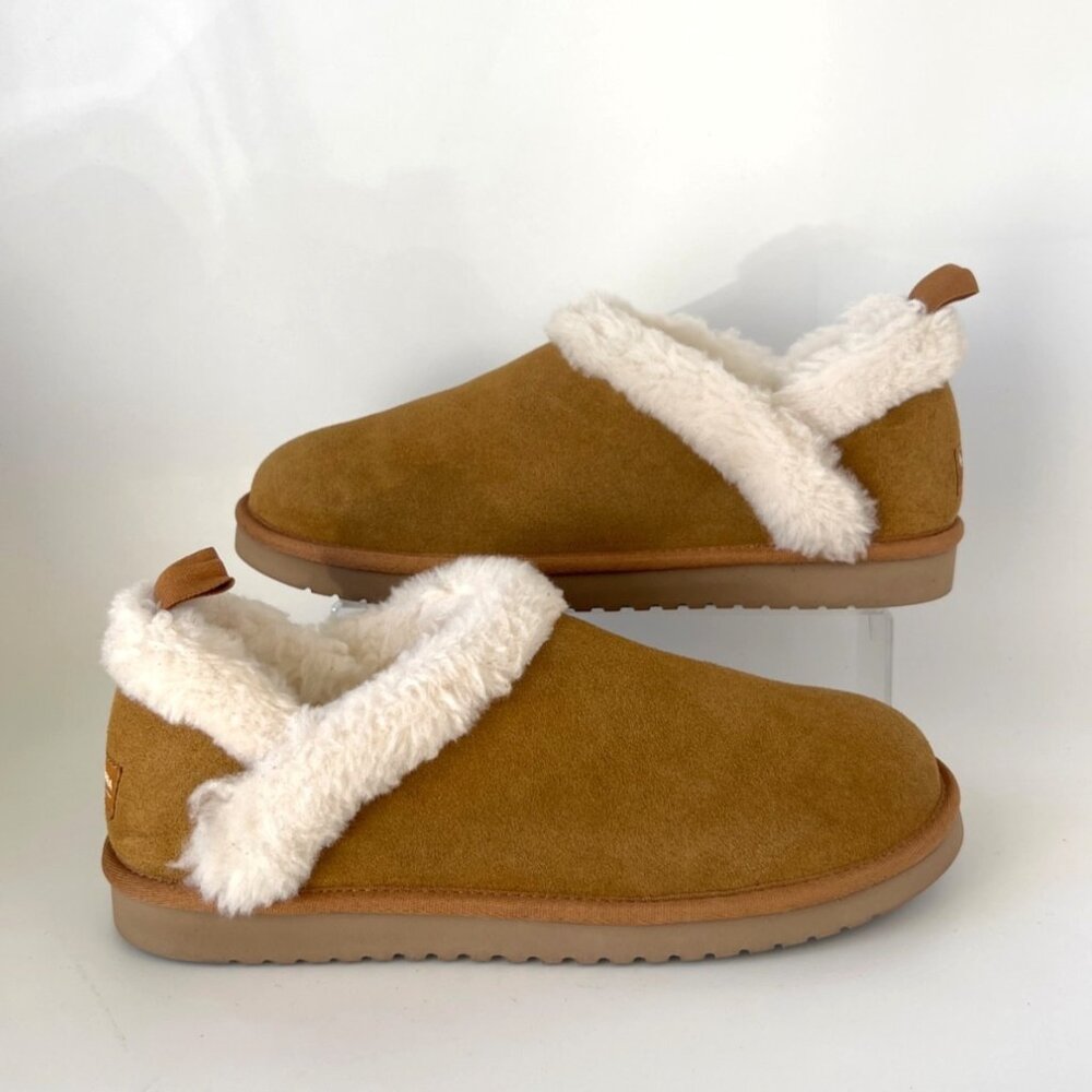 Koolaburra Chestnut Brown Suede Shearling Clog Booties - Picture 2 of 8